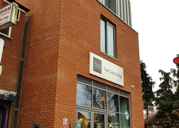 Exclusive Student Only Modern Studios In The Heart Of Londons Academic And Cultural Hub